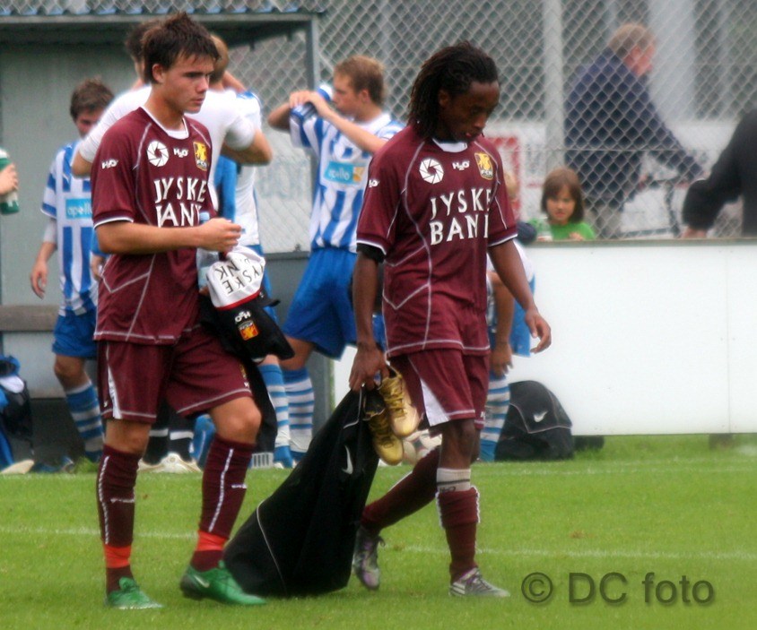 OB   FCN 004